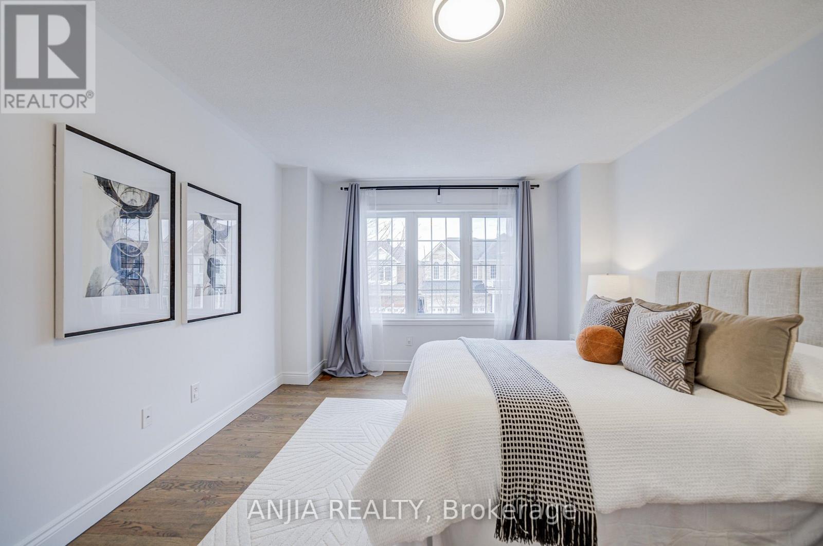 10 Golden Meadow Drive, Markham, Ontario  L6E 1V8 - Photo 35 - N12902852