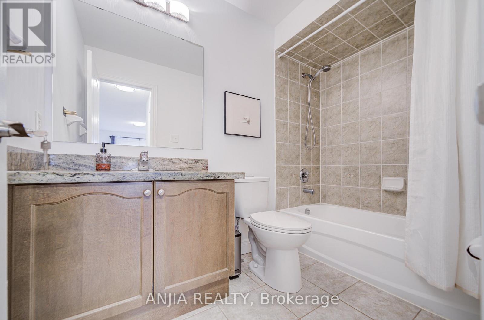 10 Golden Meadow Drive, Markham, Ontario  L6E 1V8 - Photo 39 - N12902852