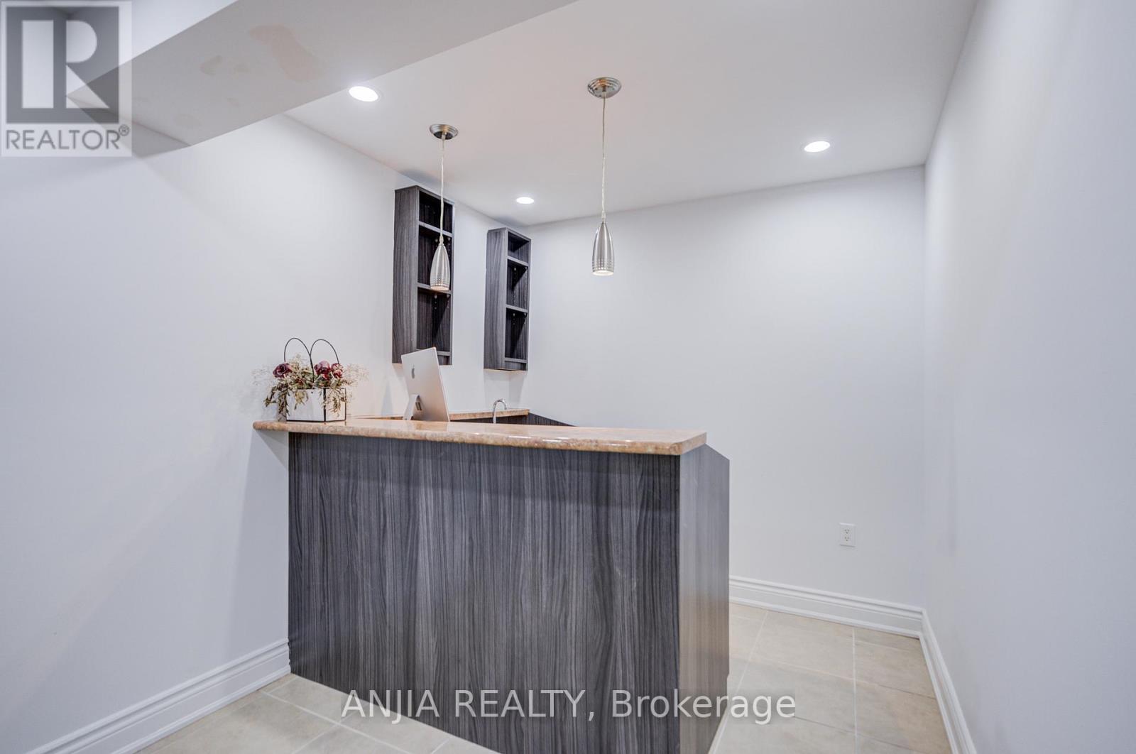 10 Golden Meadow Drive, Markham, Ontario  L6E 1V8 - Photo 46 - N12902852