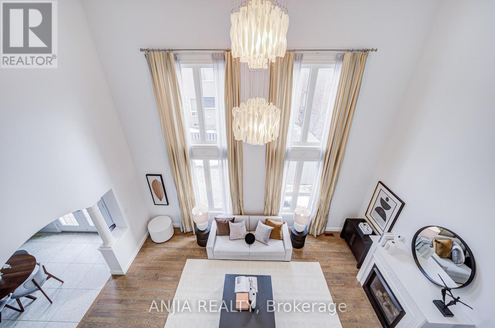 10 Golden Meadow Drive, Markham, Ontario  L6E 1V8 - Photo 6 - N12902852