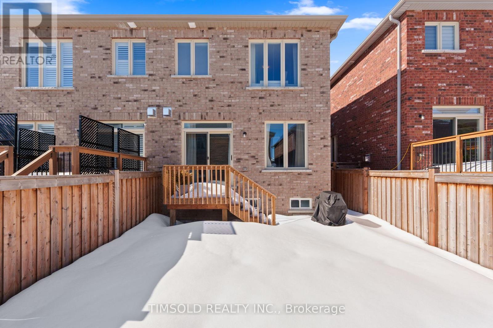 29 Robb Thompson Road, East Gwillimbury, Ontario  L0G 1M0 - Photo 42 - N12902874