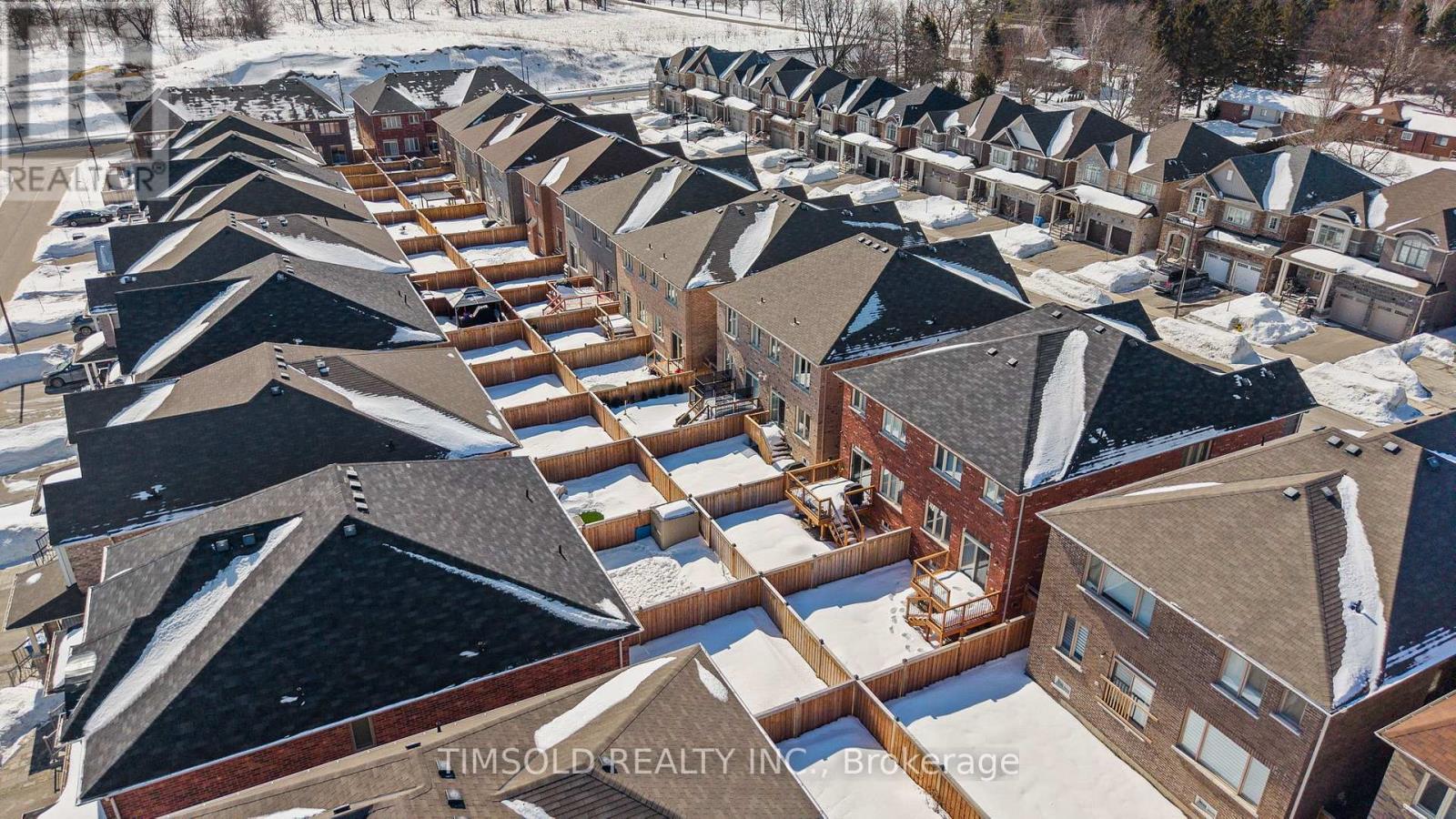 29 Robb Thompson Road, East Gwillimbury, Ontario  L0G 1M0 - Photo 44 - N12902874