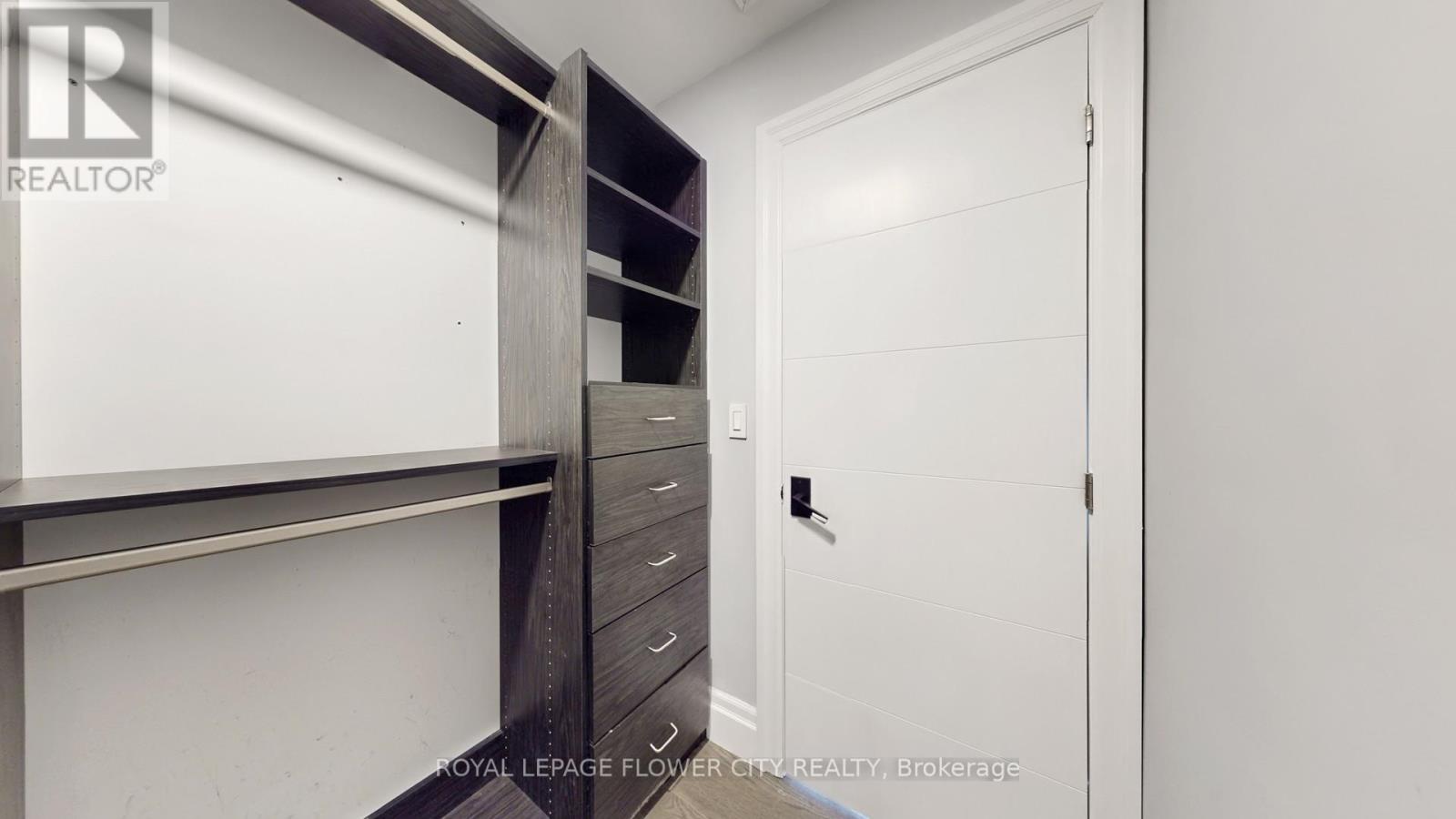 642 Sweetwater Crescent, Newmarket, Ontario  L3X 0H5 - Photo 25 - N12902876