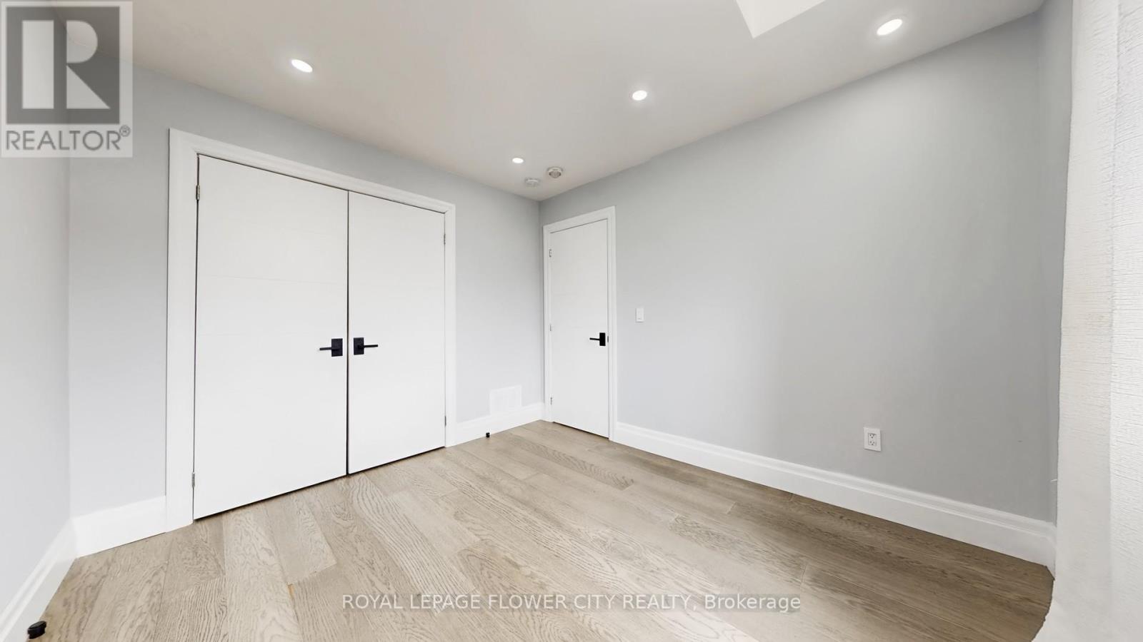 642 Sweetwater Crescent, Newmarket, Ontario  L3X 0H5 - Photo 30 - N12902876