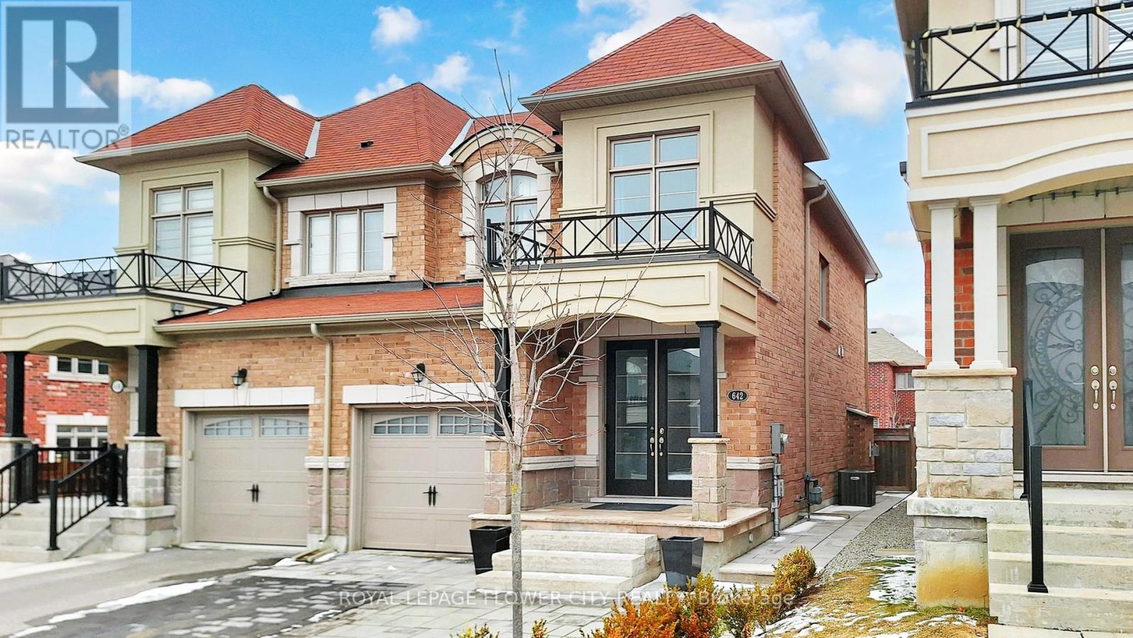 642 Sweetwater Crescent, Newmarket, Ontario  L3X 0H5 - Photo 4 - N12902876