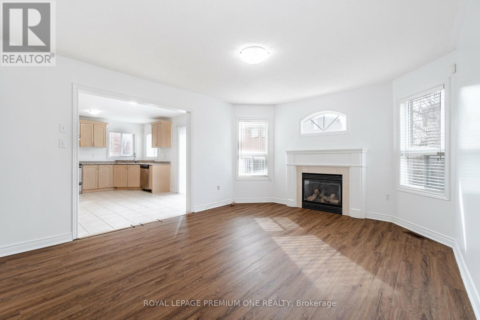 48 Devonwood Drive, Markham (Berczy), Ontario  L6C 3A7 - Photo 14 - N12902918