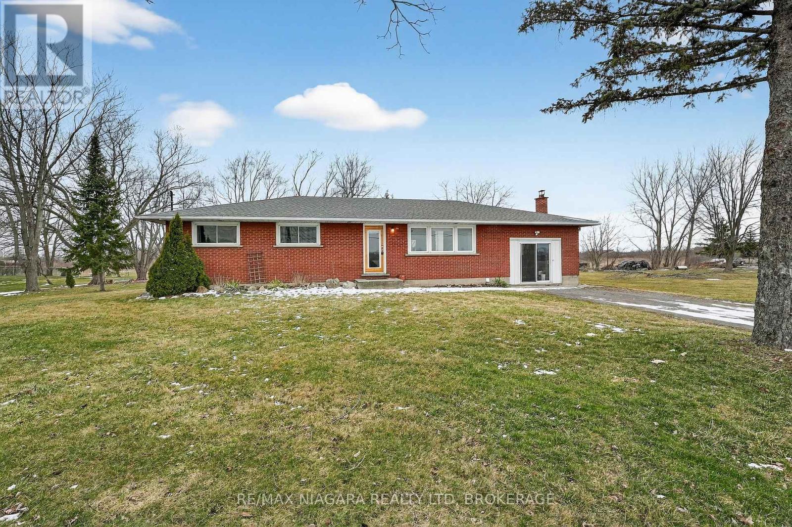 3818 Elm Street, Port Colborne, Ontario  L3K 5V5 - Photo 3 - X12902790