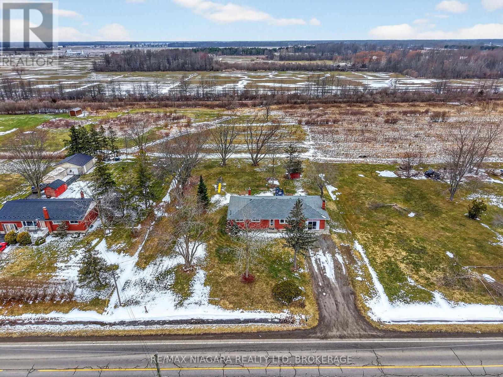 3818 Elm Street, Port Colborne, Ontario  L3K 5V5 - Photo 4 - X12902790