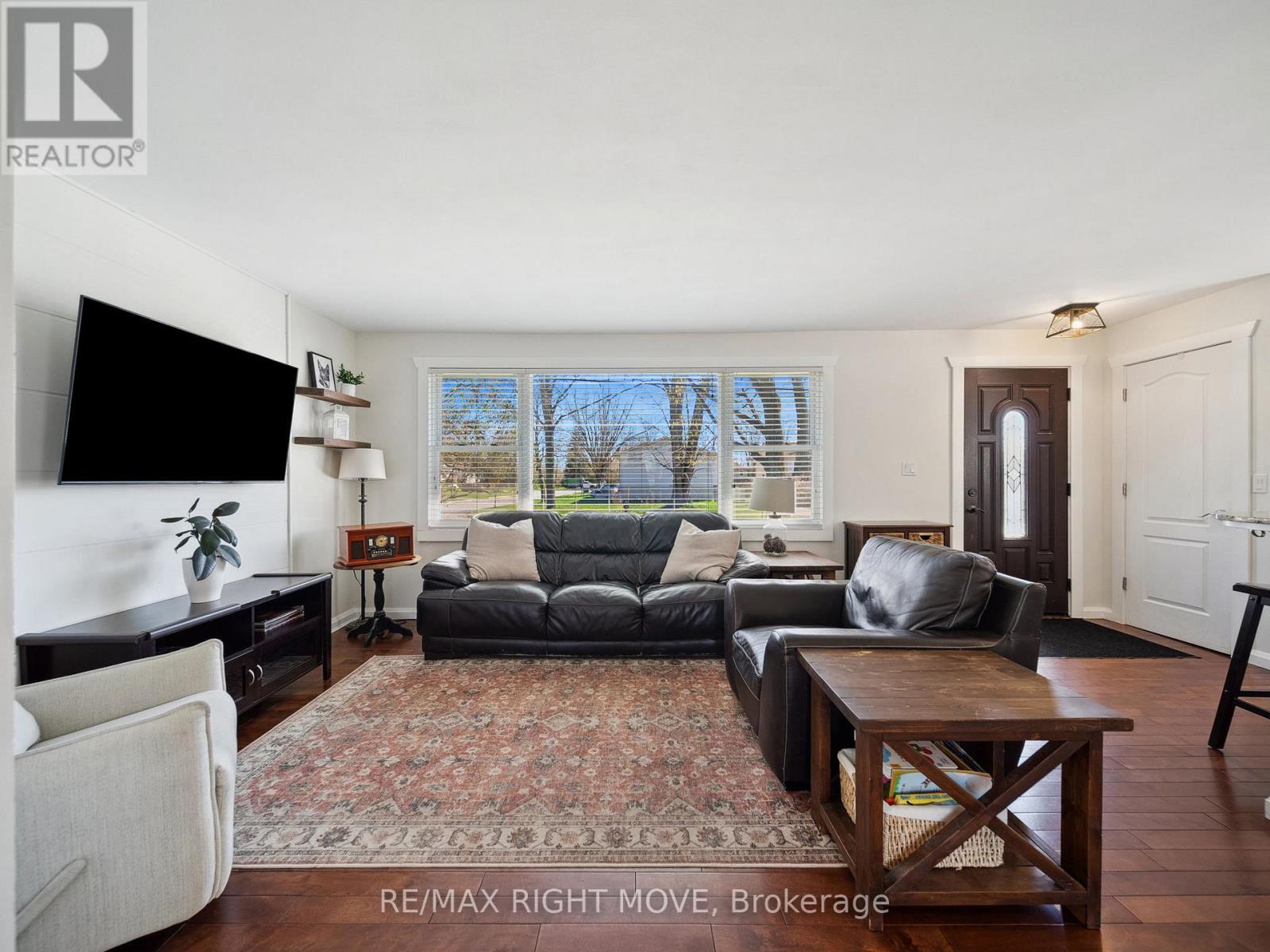 603 High Street, Orillia, Ontario  L3V 4Y2 - Photo 3 - S12902814