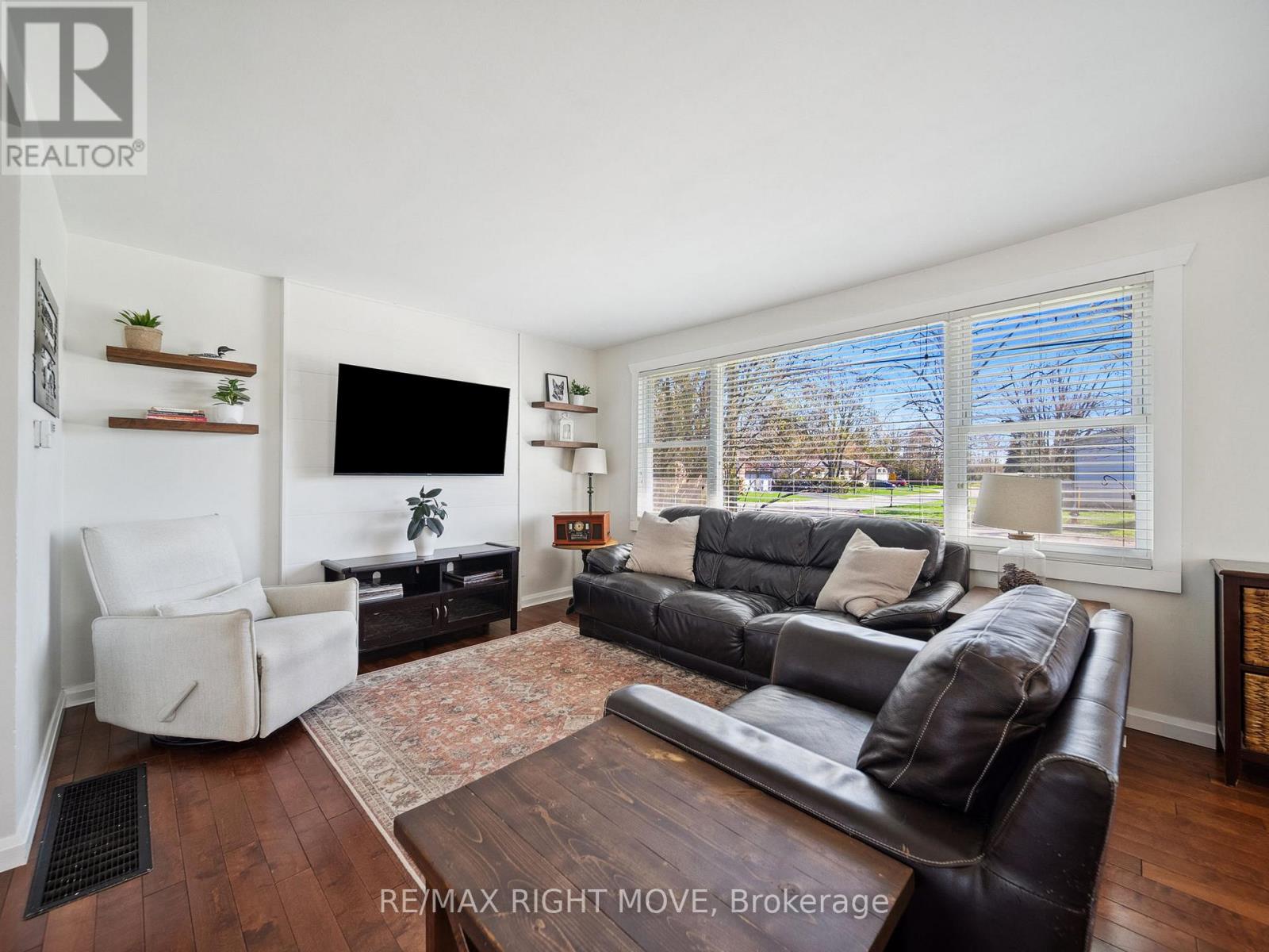 603 High Street, Orillia, Ontario  L3V 4Y2 - Photo 4 - S12902814