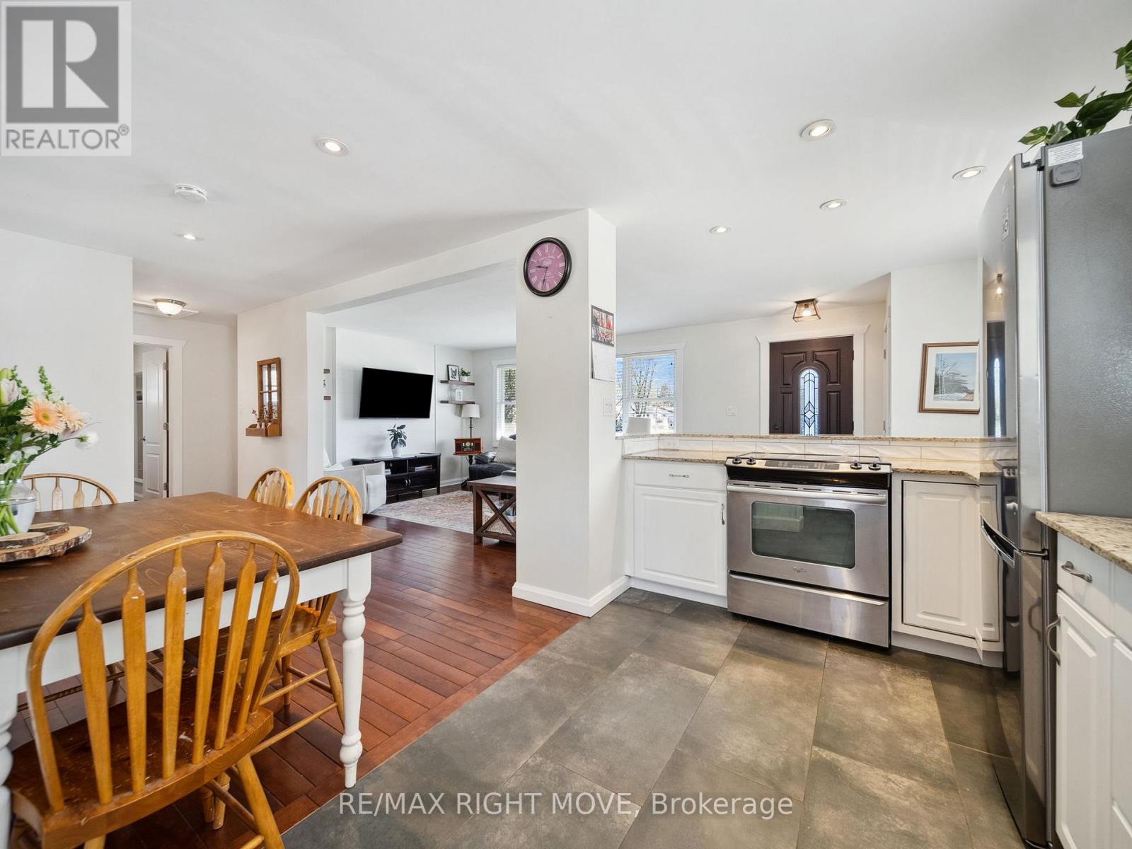 603 High Street, Orillia, Ontario  L3V 4Y2 - Photo 9 - S12902814