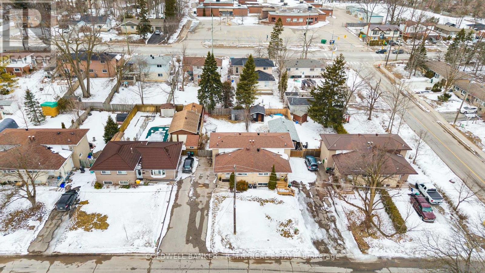 8 Charlbrook Avenue, Barrie (Cundles East), Ontario  L4M 2Y4 - Photo 34 - S12902850