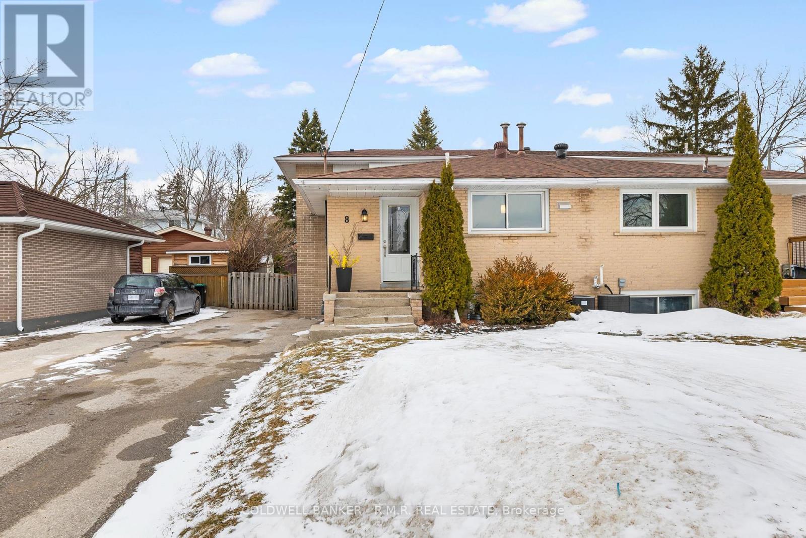 8 Charlbrook Avenue, Barrie (Cundles East), Ontario  L4M 2Y4 - Photo 7 - S12902850