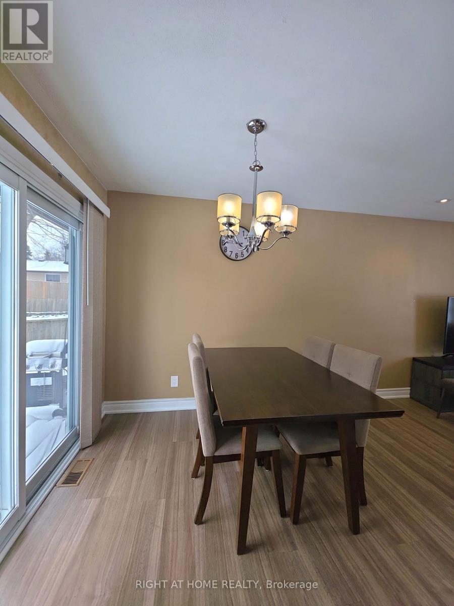 438 Forest Avenue S, Orillia, Ontario  L3V 4A1 - Photo 7 - S12902922