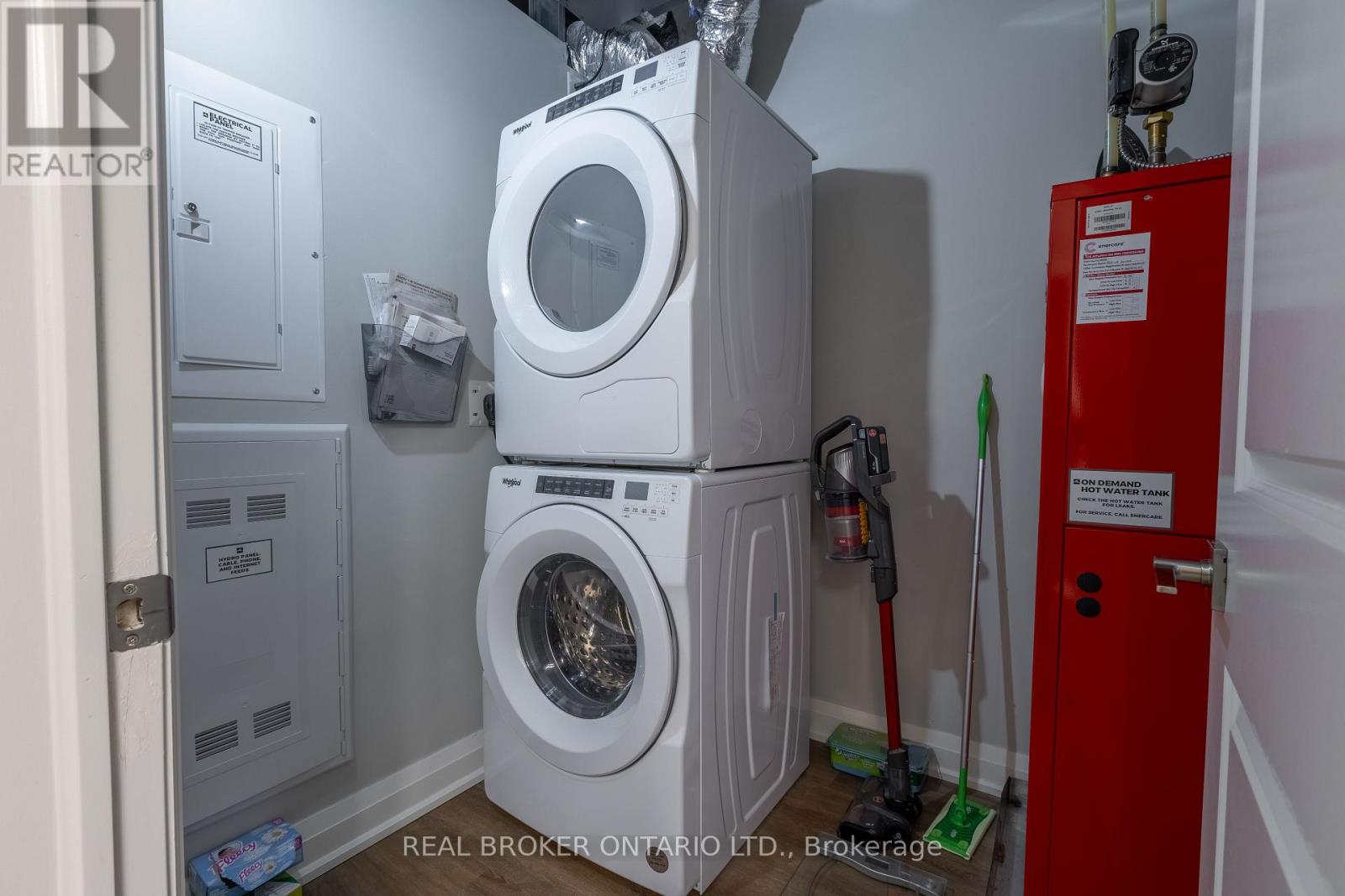 300 - 120 Summersides Boulevard, Pelham, Ontario  L0S 1E1 - Photo 15 - X12676386