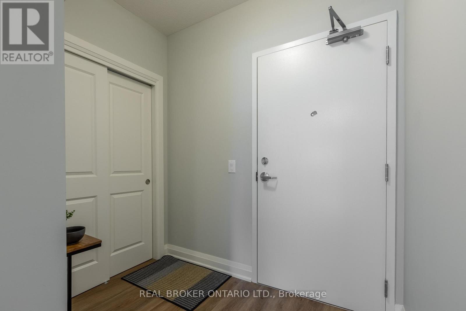 300 - 120 Summersides Boulevard, Pelham, Ontario  L0S 1E1 - Photo 5 - X12676386