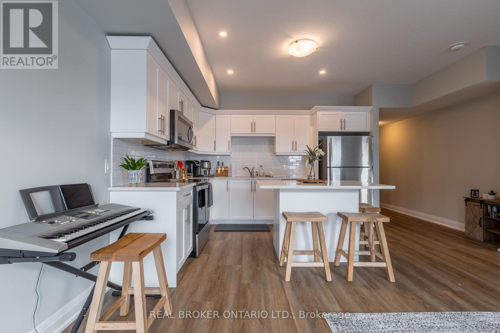 300 - 120 Summersides Boulevard, Pelham, Ontario  L0S 1E1 - Photo 7 - X12676386