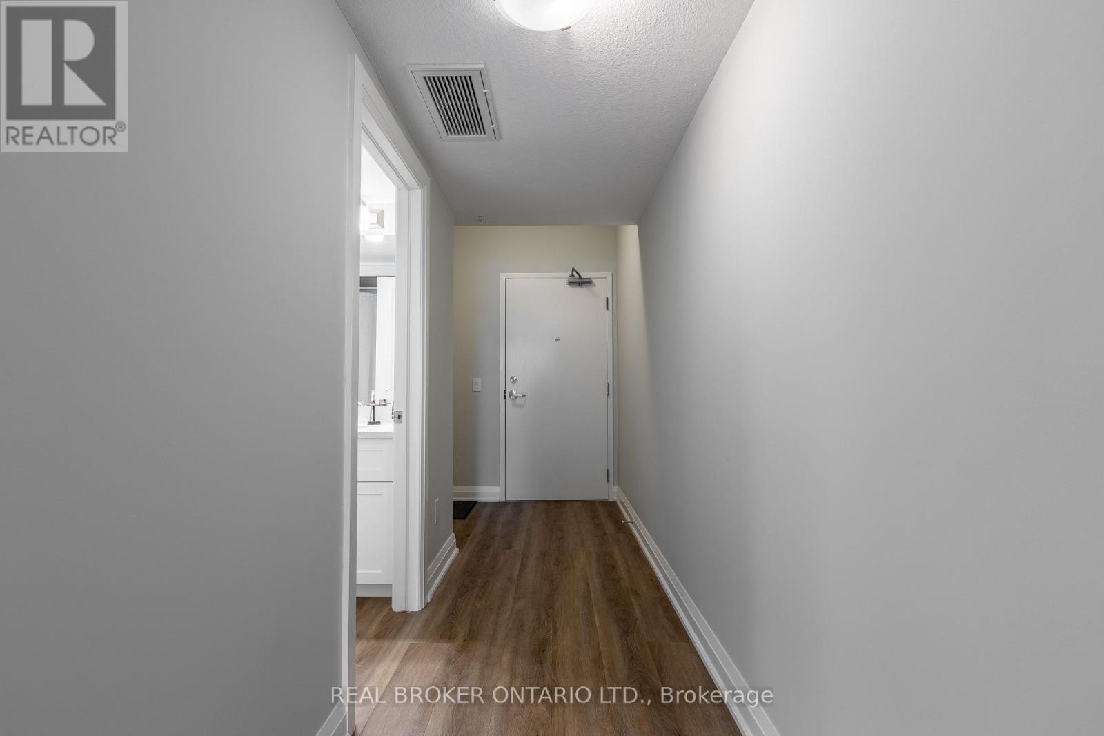 300 - 120 Summersides Boulevard, Pelham, Ontario  L0S 1E1 - Photo 6 - X12676386