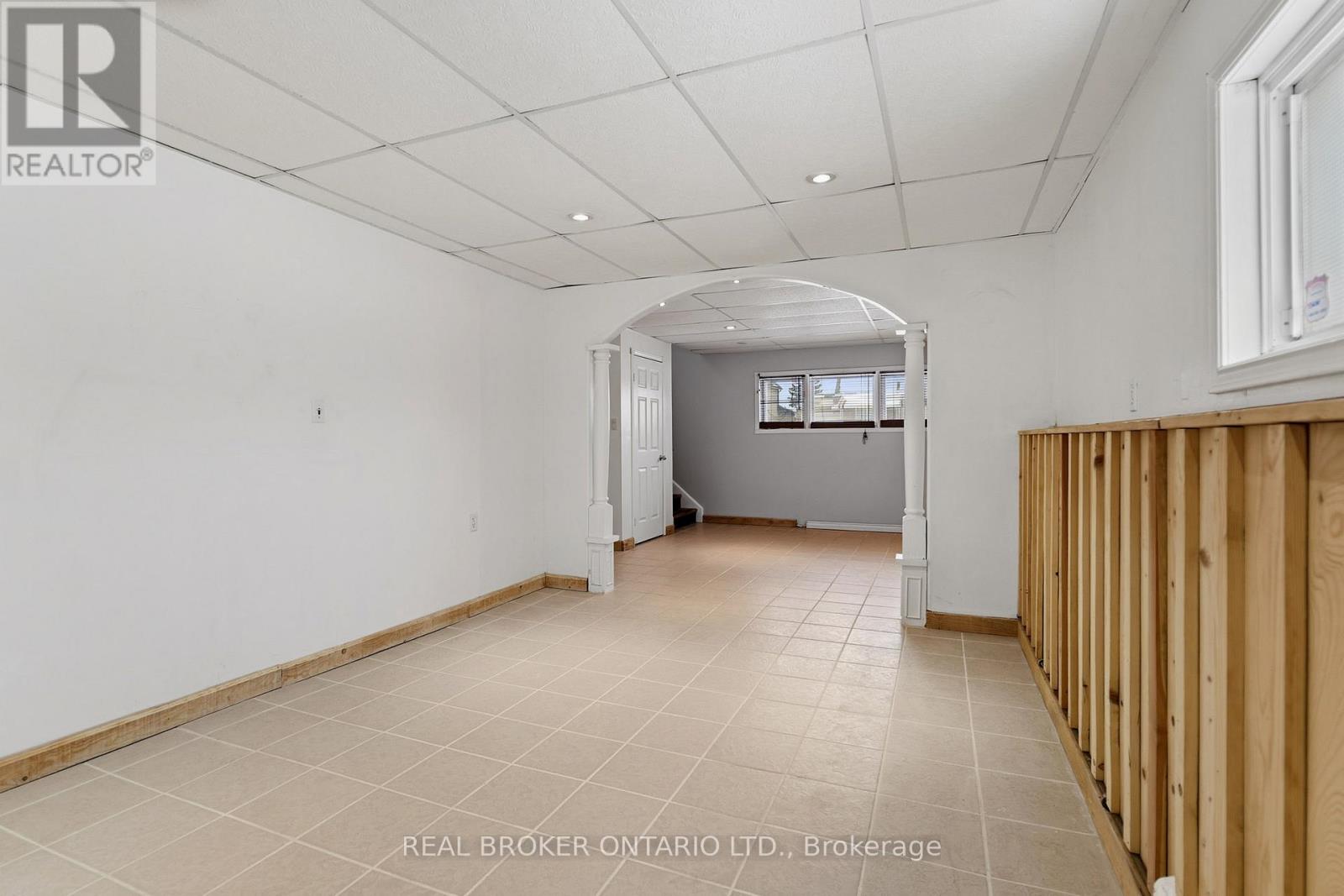 379 Southworth Street S, Welland, Ontario  L3B 2A1 - Photo 16 - X12798254