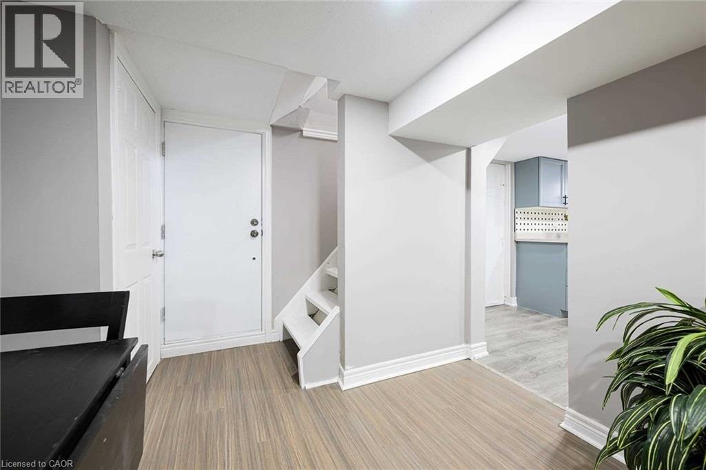28 Lottridge Street Unit# Basement, Hamilton, Ontario  L8L 6T5 - Photo 3 - 40812912