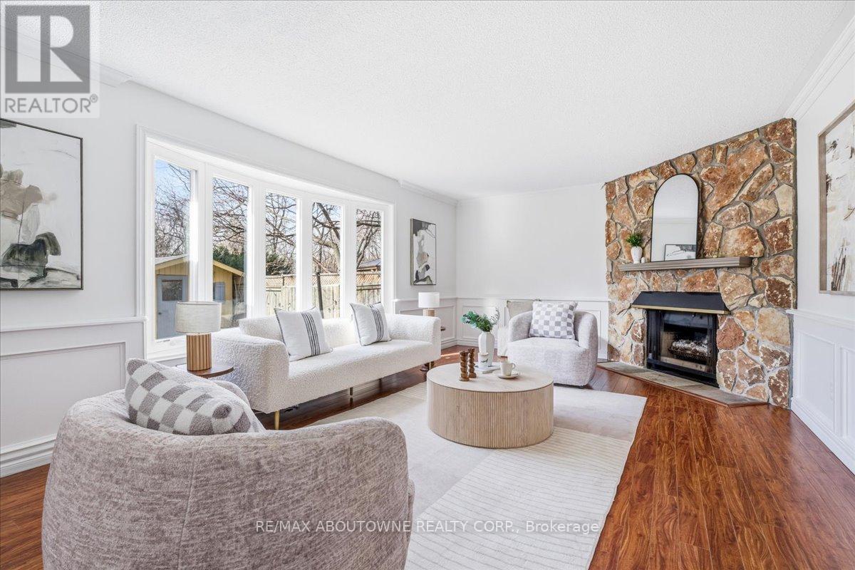 1320 Monks Passage, Oakville, Ontario  L6M 1J5 - Photo 13 - W12902636