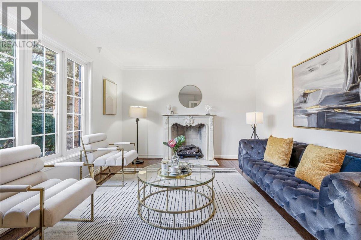 1320 Monks Passage, Oakville, Ontario  L6M 1J5 - Photo 21 - W12902636