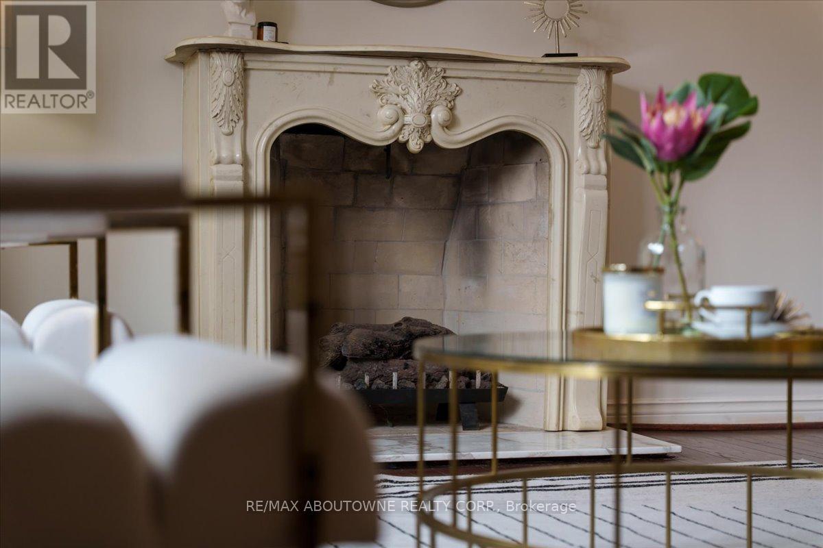 1320 Monks Passage, Oakville, Ontario  L6M 1J5 - Photo 22 - W12902636