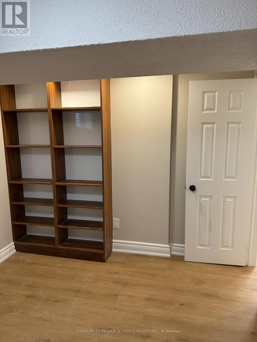 Bsmt - 2456 Brasilia Circle, Mississauga (Meadowvale), Ontario  L5N 2G1 - Photo 10 - W12902652