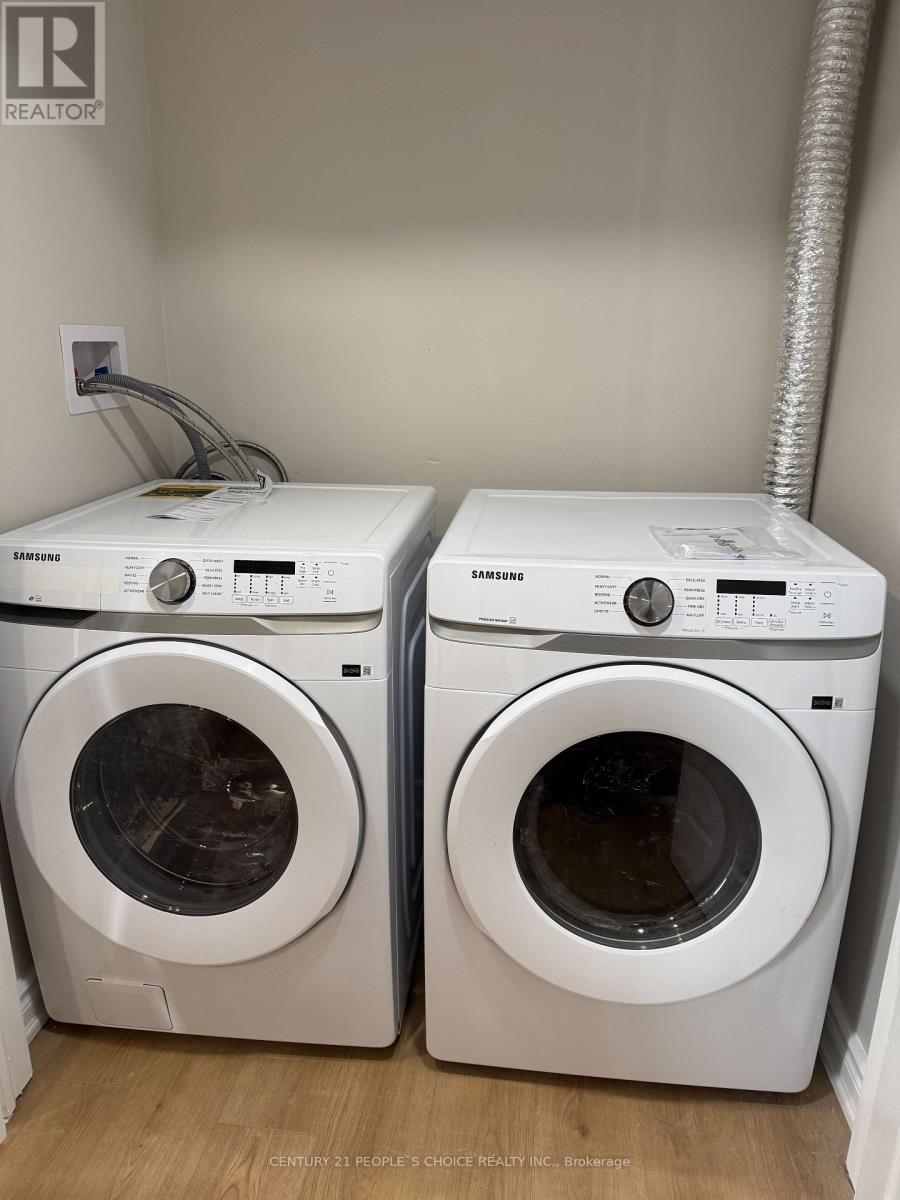 Bsmt - 2456 Brasilia Circle, Mississauga (Meadowvale), Ontario  L5N 2G1 - Photo 12 - W12902652