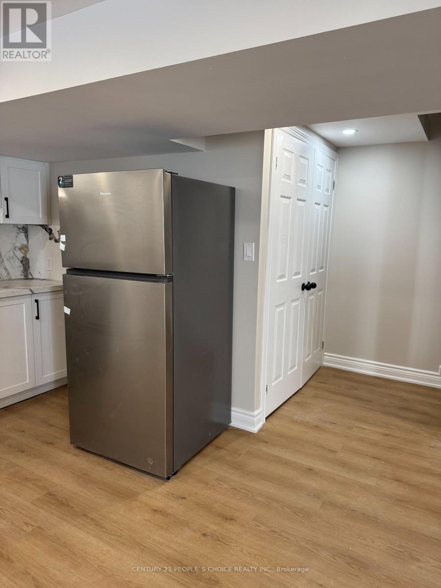 Bsmt - 2456 Brasilia Circle, Mississauga (Meadowvale), Ontario  L5N 2G1 - Photo 2 - W12902652