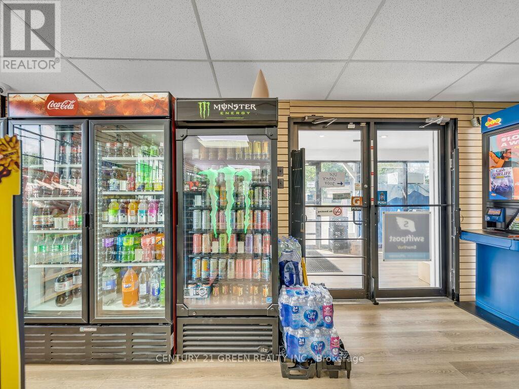 14303 Trafalgar Road, Halton Hills, Ontario  N0B 1H0 - Photo 15 - W12902672