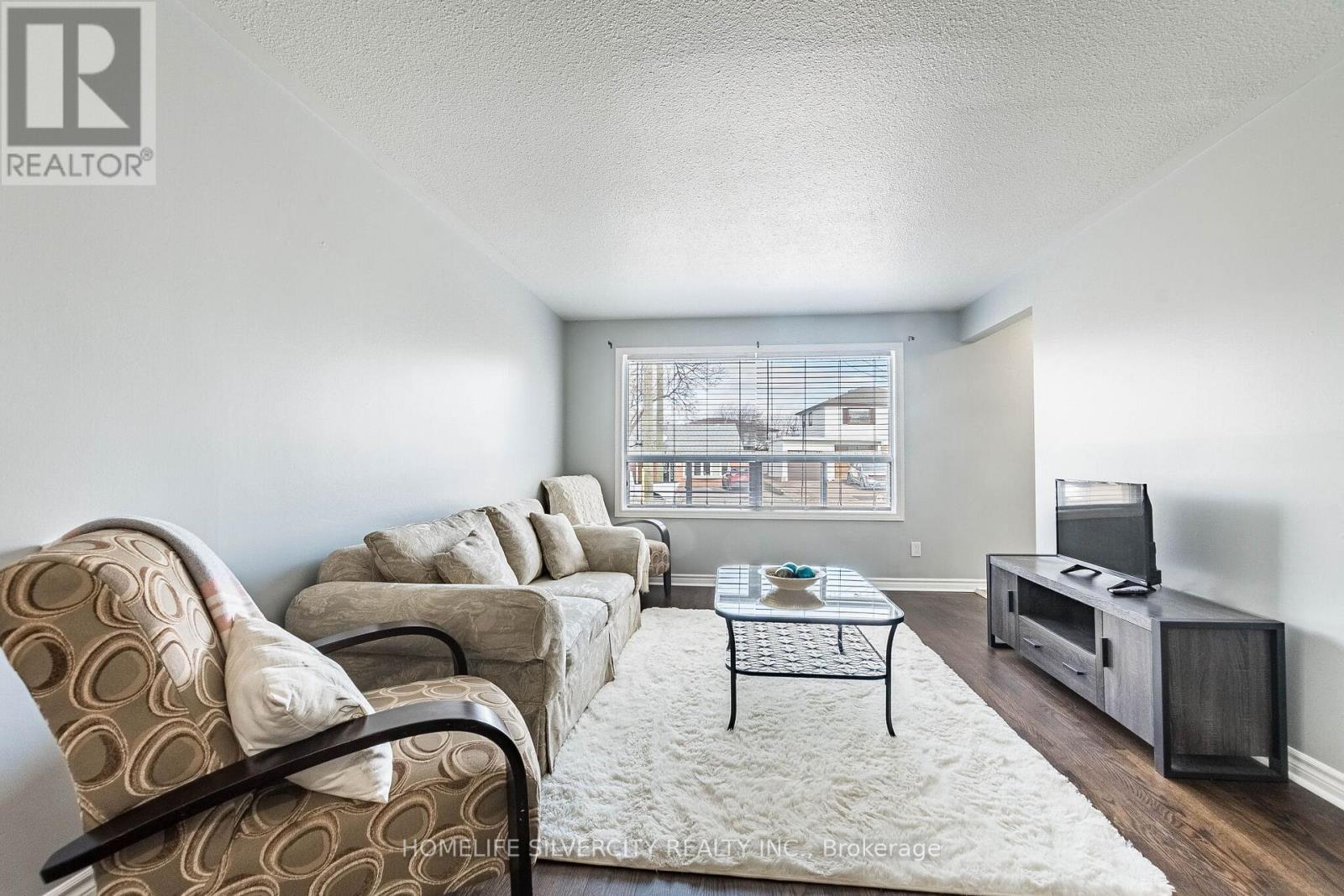 19 Garfield Crescent, Brampton, Ontario  L6V 1V7 - Photo 10 - W12902760