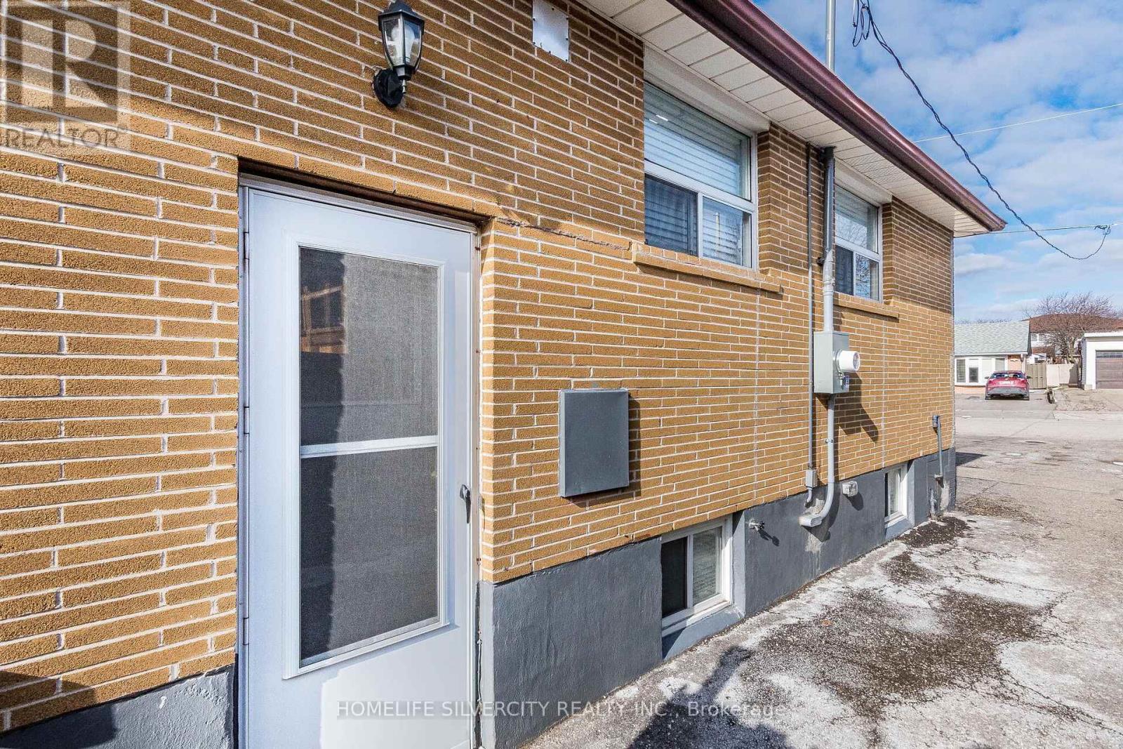 19 Garfield Crescent, Brampton, Ontario  L6V 1V7 - Photo 48 - W12902760