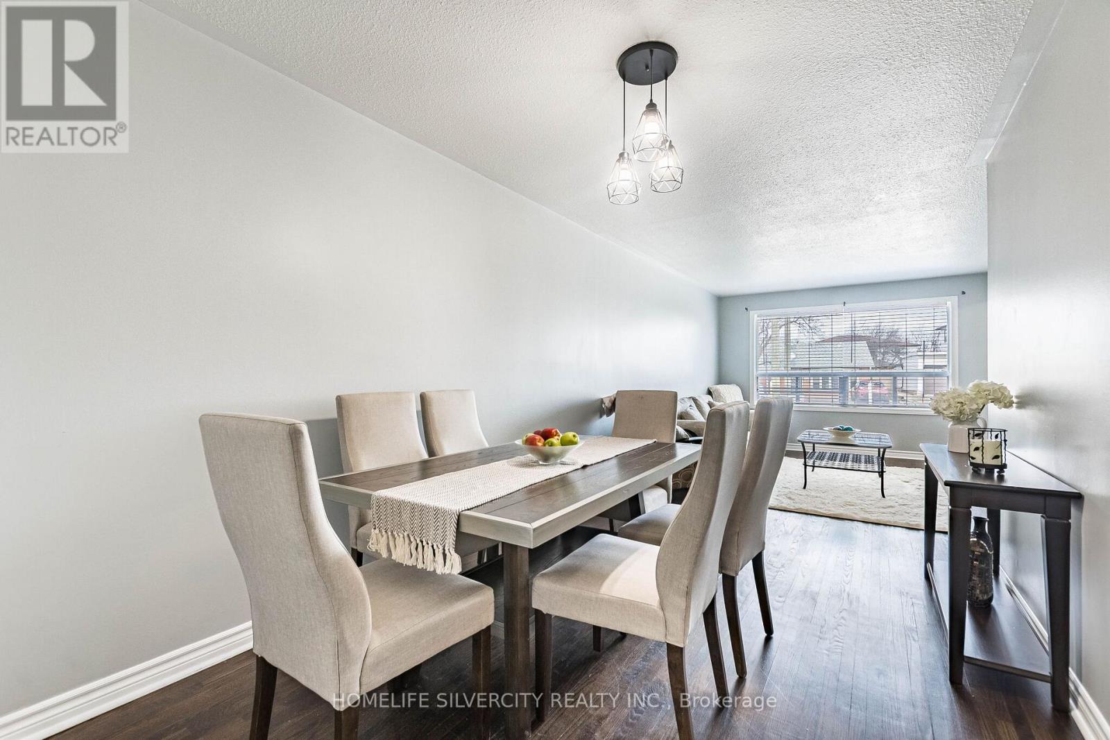 19 Garfield Crescent, Brampton, Ontario  L6V 1V7 - Photo 9 - W12902760