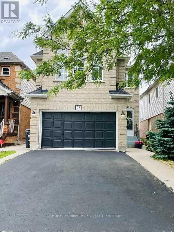 27 FEATHERTOP LANE, Brampton, Ontario