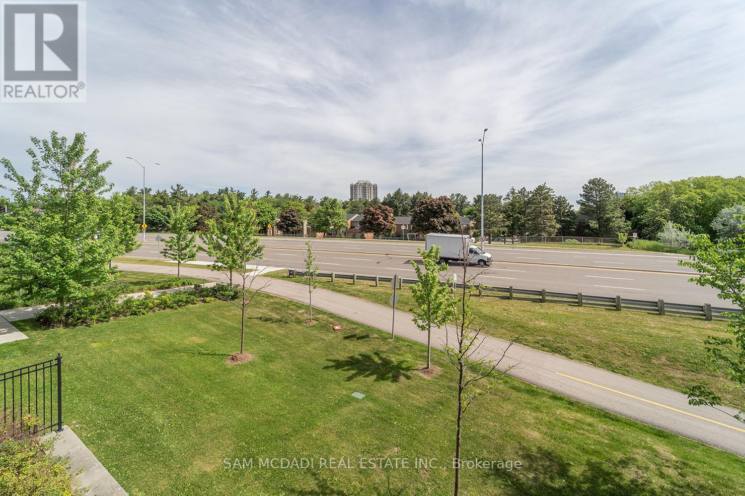 234 - 3170 Erin Mills Parkway, Mississauga, Ontario  L5L 1W8 - Photo 11 - W12902796