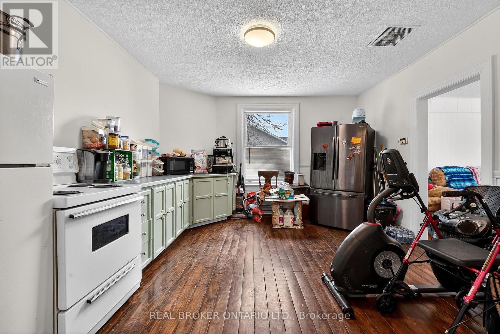 53-55 Wellington Street, Halton Hills, Ontario  L7J 2H1 - Photo 10 - W12902812