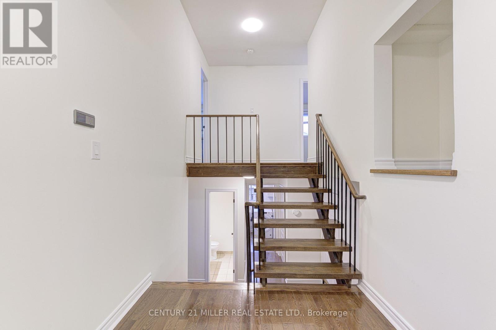 163 Castle Crescent, Oakville, Ontario  L6J 5H4 - Photo 22 - W12902820