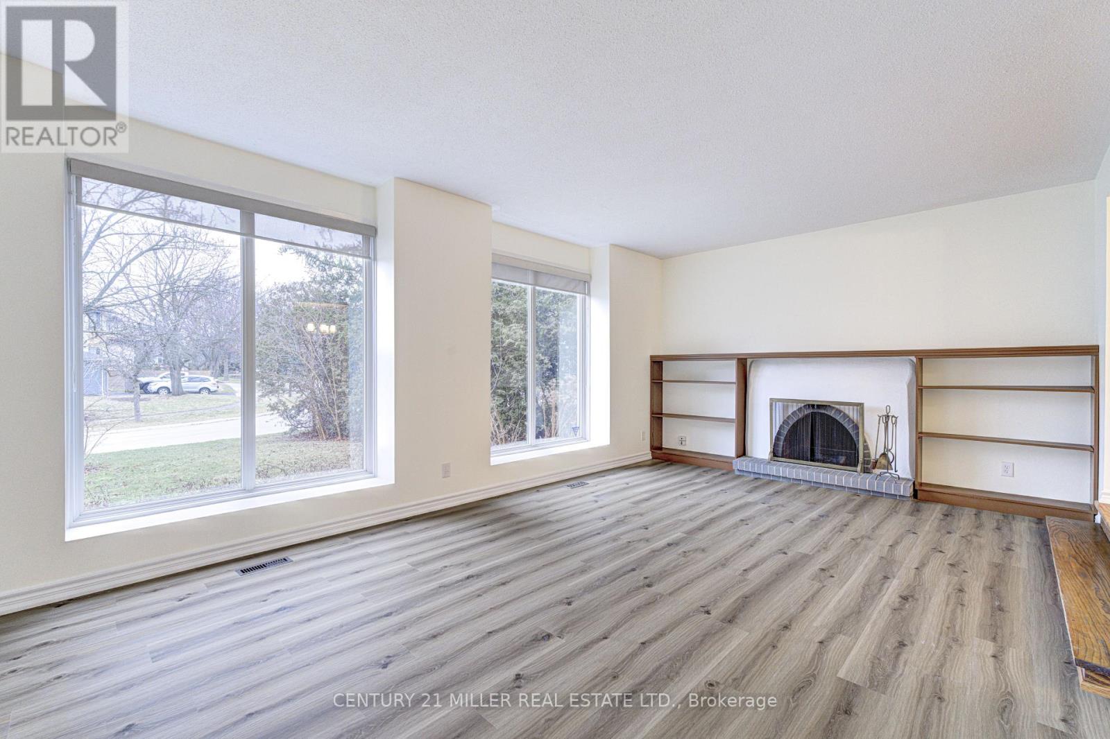 163 Castle Crescent, Oakville, Ontario  L6J 5H4 - Photo 9 - W12902820