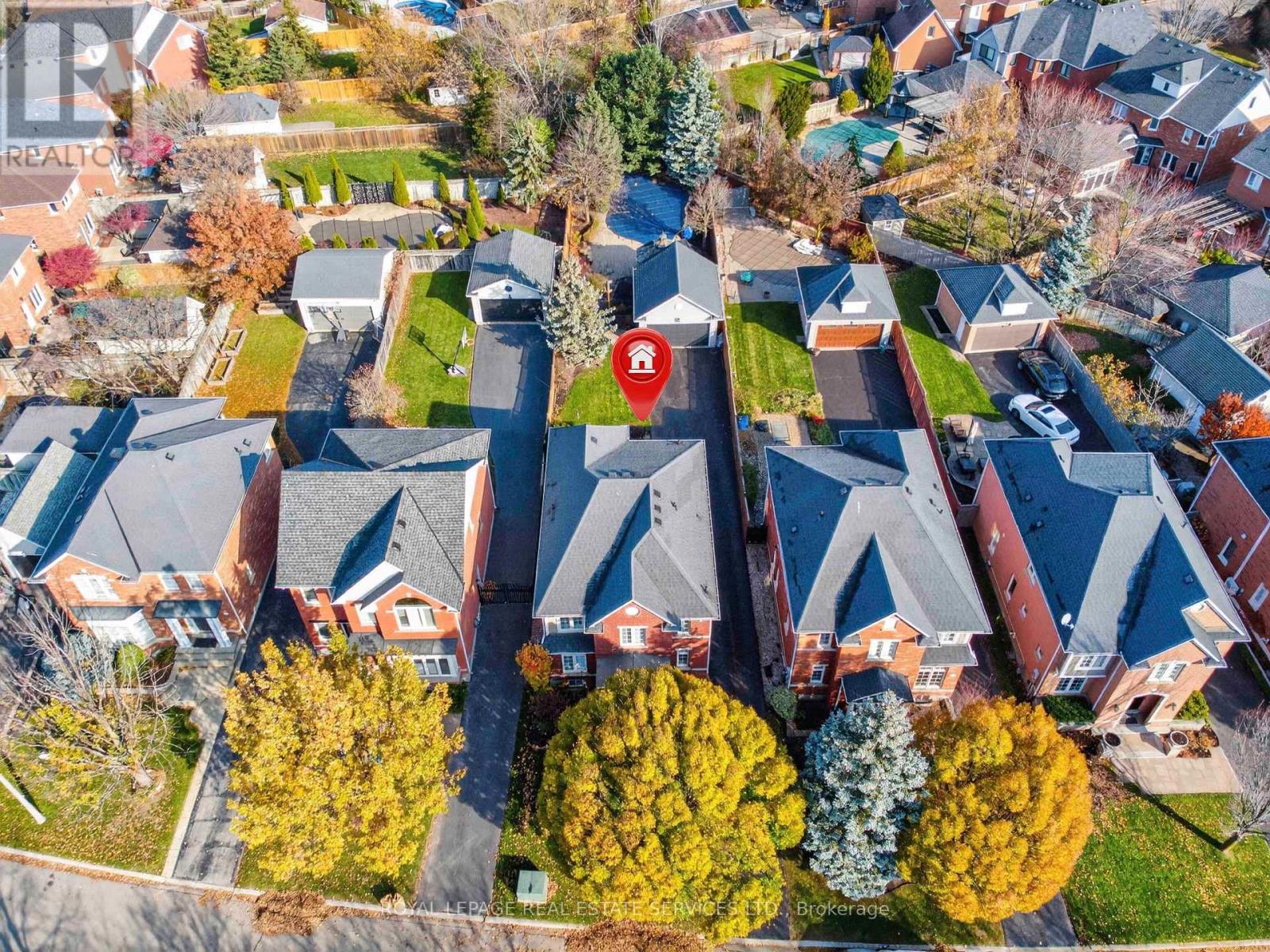 2393 ENNERDALE ROAD, Oakville, Ontario