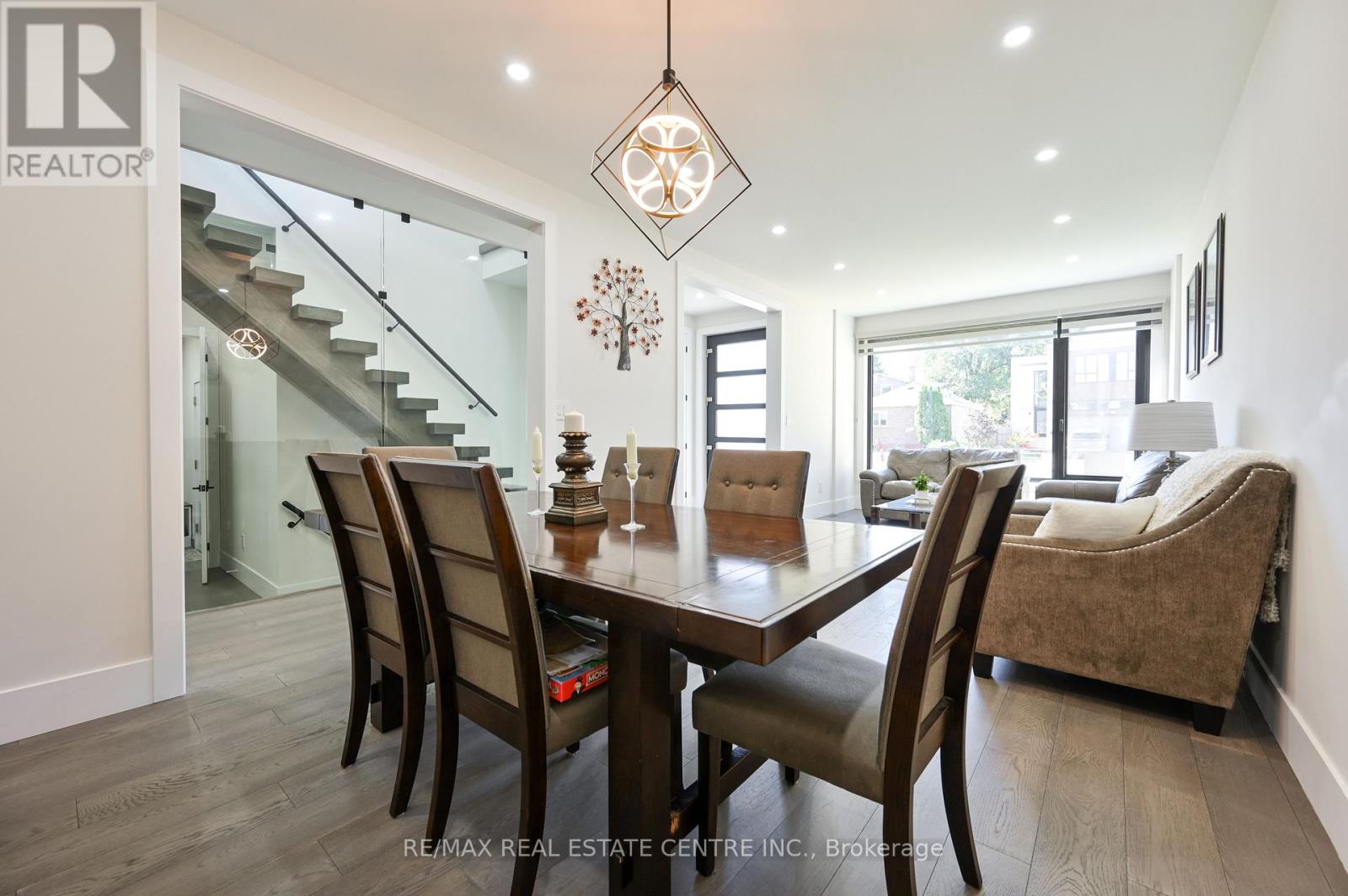 1181 Ogden Avenue, Mississauga, Ontario  L5E 2G8 - Photo 10 - W12902848