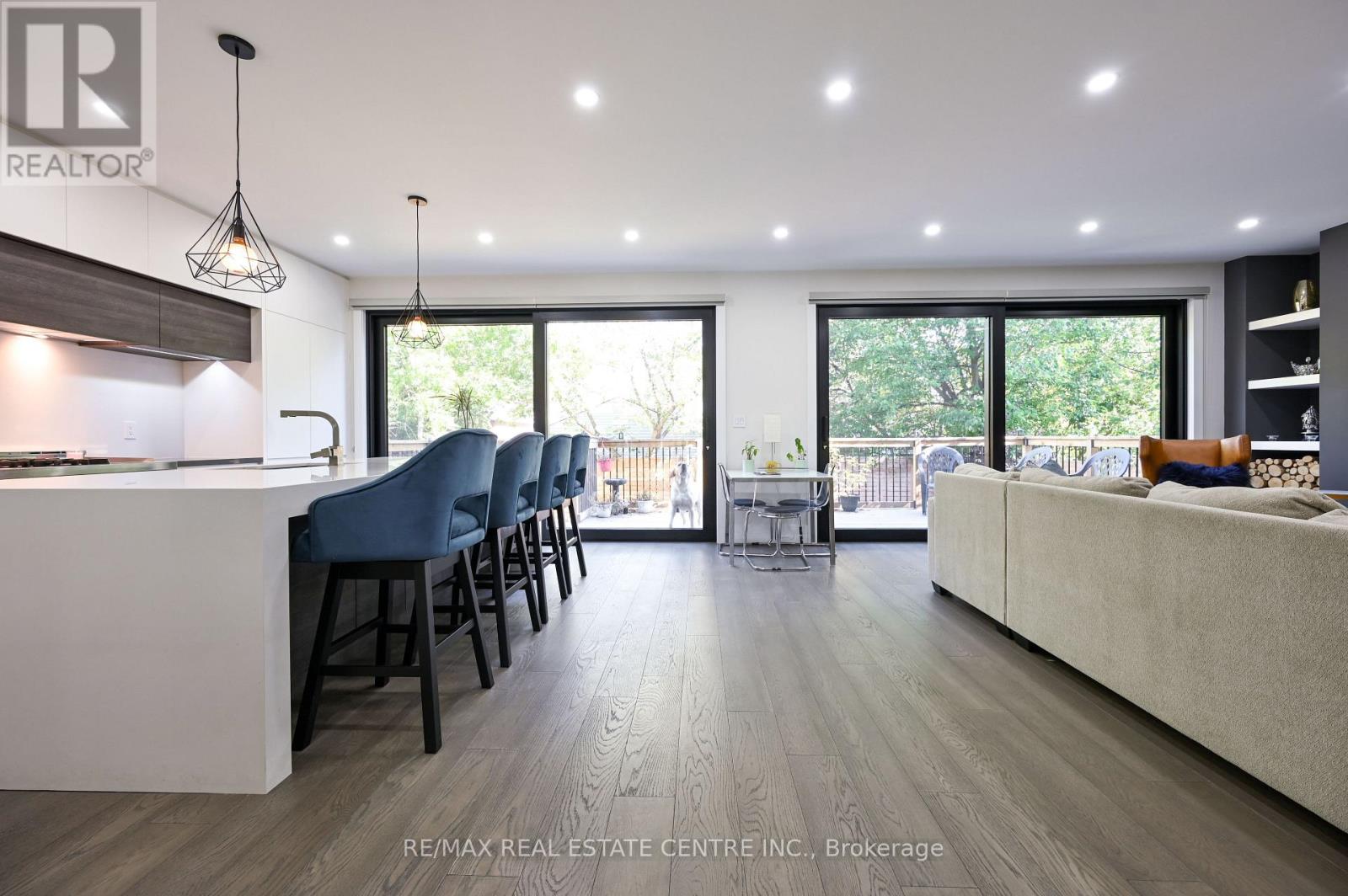 1181 Ogden Avenue, Mississauga, Ontario  L5E 2G8 - Photo 12 - W12902848