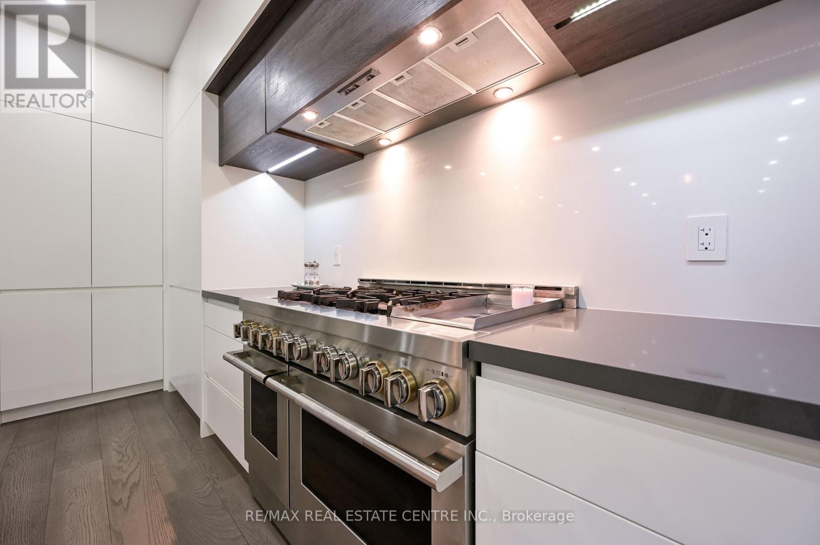 1181 Ogden Avenue, Mississauga, Ontario  L5E 2G8 - Photo 18 - W12902848