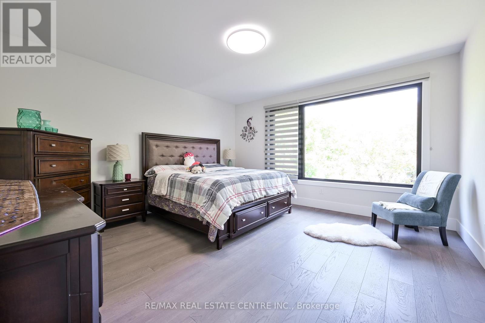 1181 Ogden Avenue, Mississauga, Ontario  L5E 2G8 - Photo 30 - W12902848