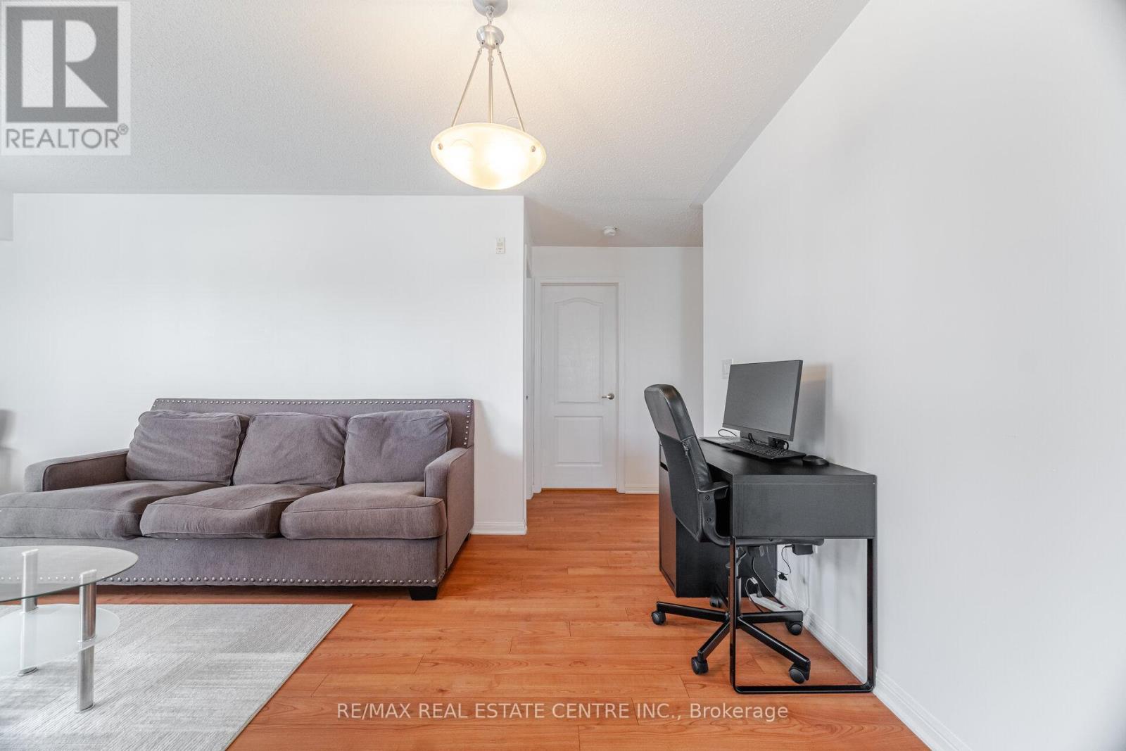 203 - 1005 Nadalin Heights, Milton, Ontario  L9T 8R4 - Photo 12 - W12902896