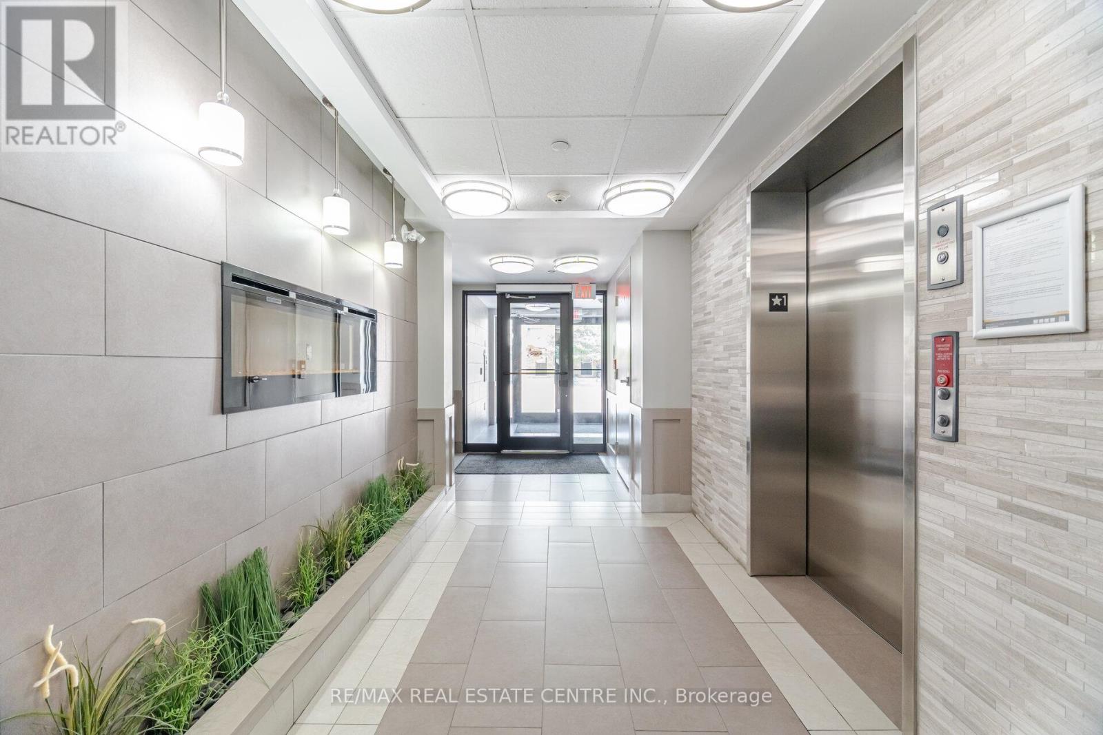 203 - 1005 Nadalin Heights, Milton, Ontario  L9T 8R4 - Photo 35 - W12902896