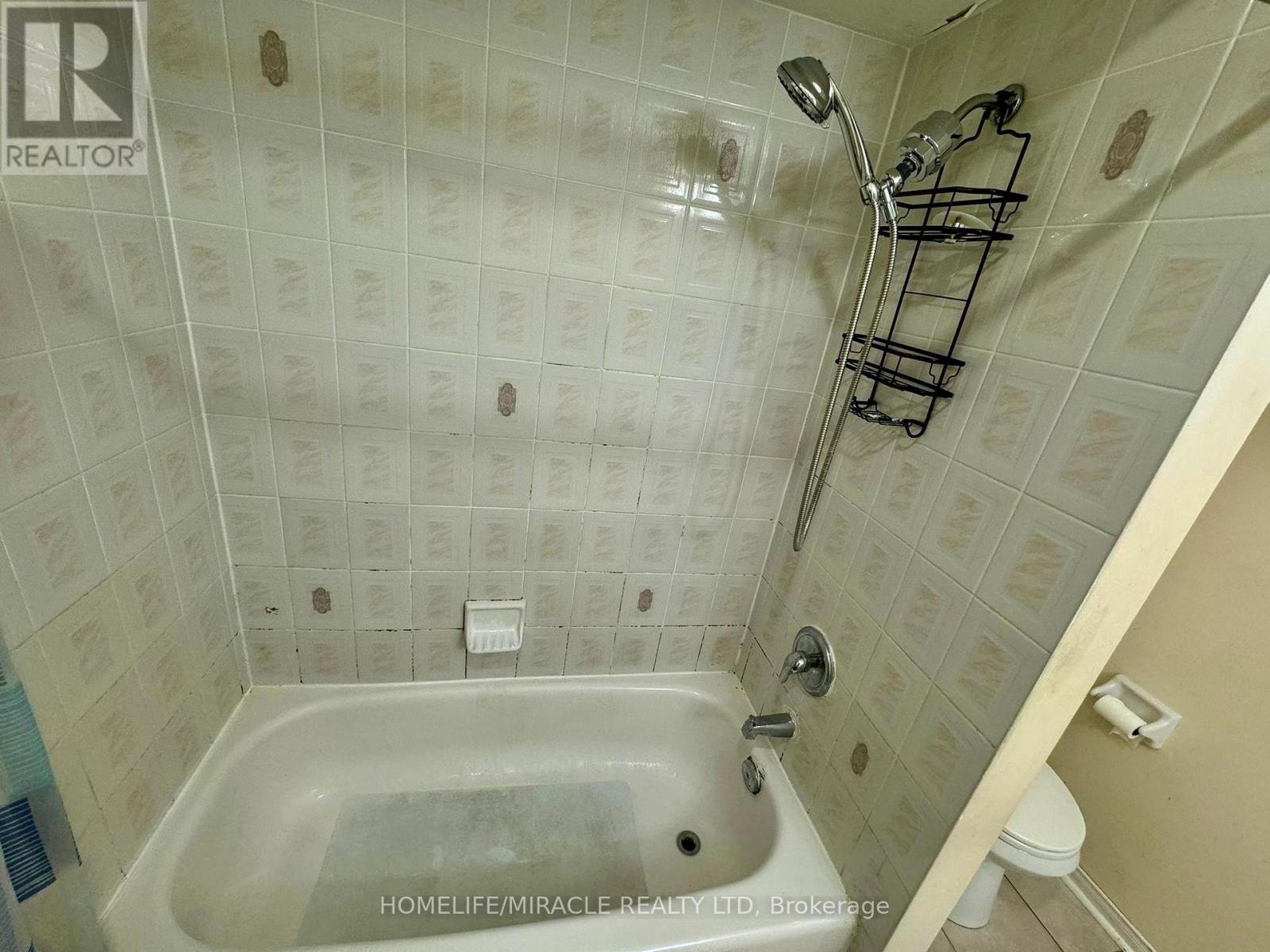 29 Ancestor Drive, Brampton, Ontario  L6X 4Y2 - Photo 17 - W12902900