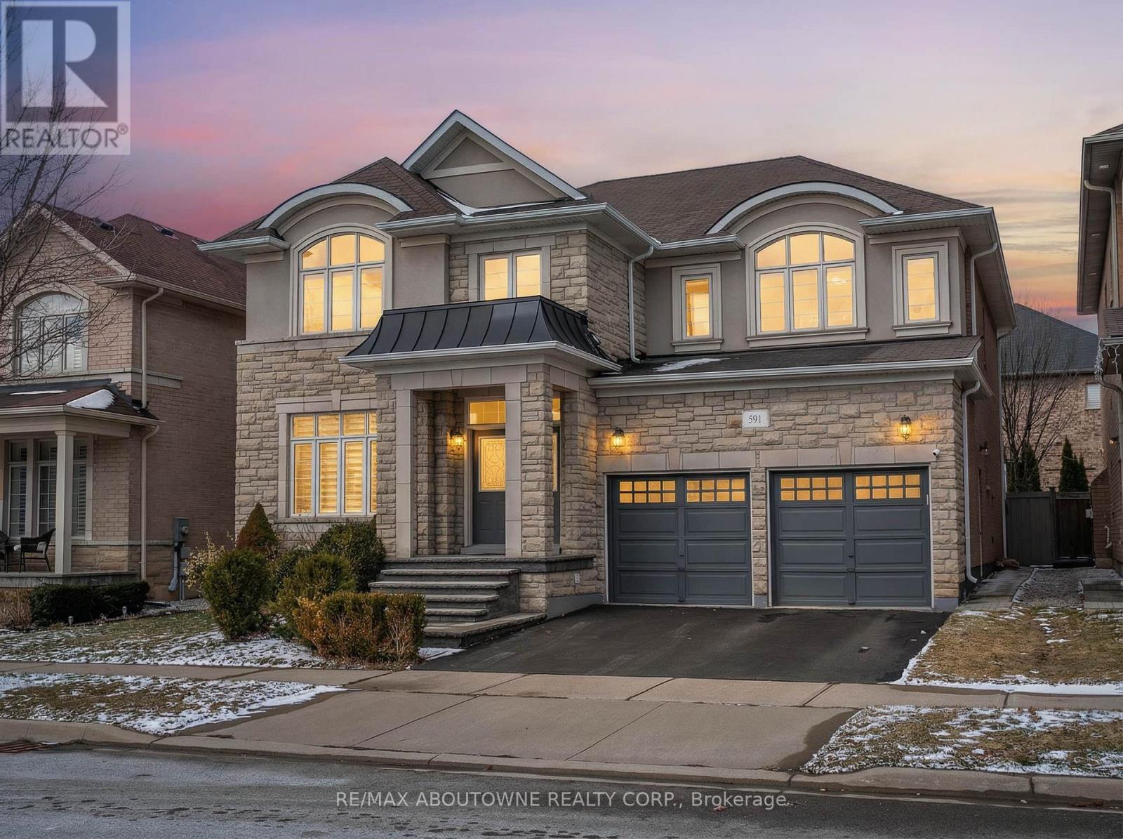 591 HIDDEN TRAIL, Oakville, Ontario