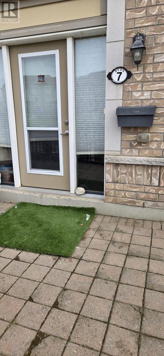 7 - 3115 Boxford Crescent, Mississauga, Ontario  L5M 0X1 - Photo 2 - W12902910