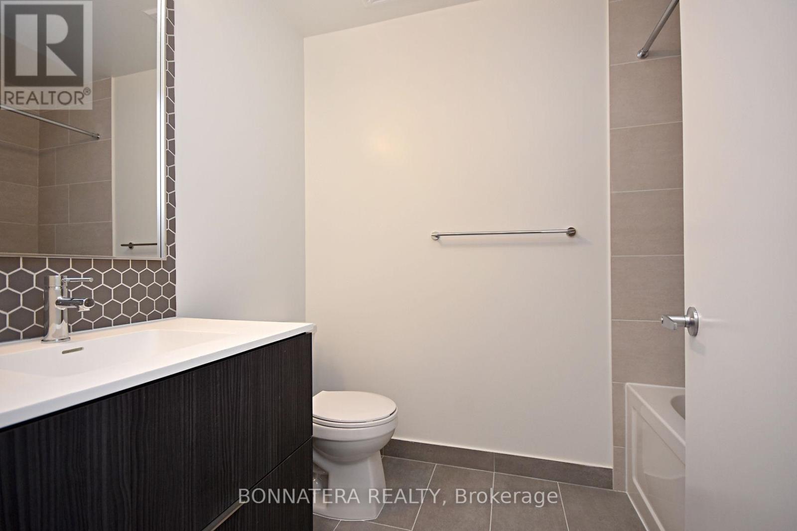 1613 - 2520 Eglinton Avenue W, Mississauga (Erin Mills), Ontario  L5M 0Y4 - Photo 12 - W12902920